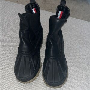 🥾WOMENS BOOTS NWOT Tommy Hilfiger Black Winter Boots